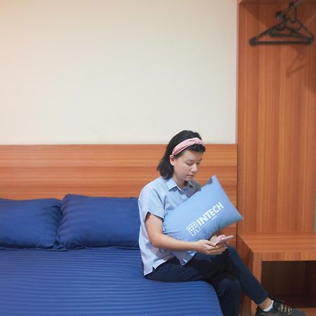Intech Hostel Bandung Bagian luar foto