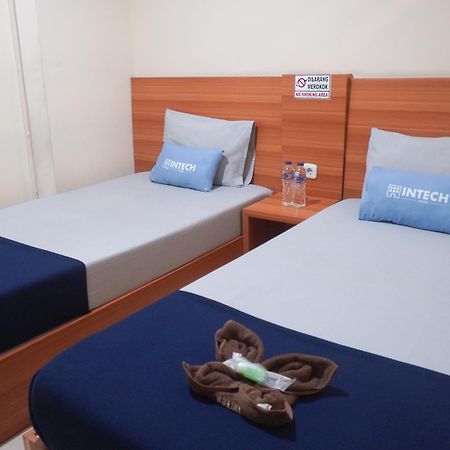 Intech Hostel Bandung Bagian luar foto