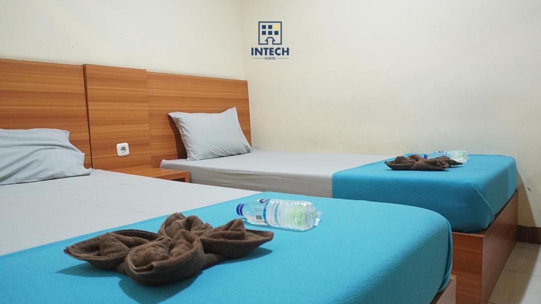 Intech Hostel Bandung Bagian luar foto