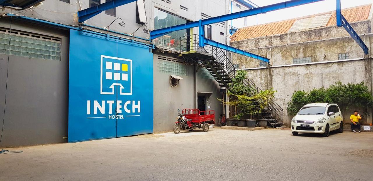 Intech Hostel Bandung Bagian luar foto